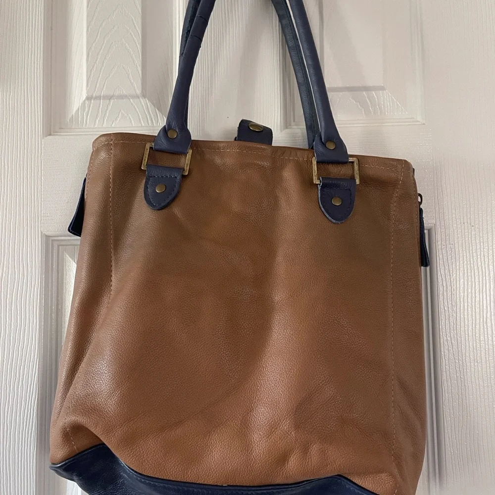 NWT!  Southwest Airlines Repurposed Luv Seat Bag-LIMITED EDITION - Picture 2 of 10